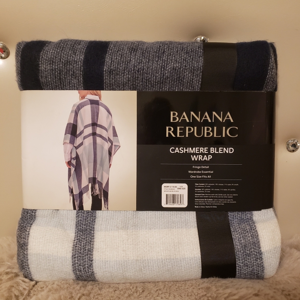 Banana Republic Cashmere Blend Wrap NWT - Picture 2 of 5